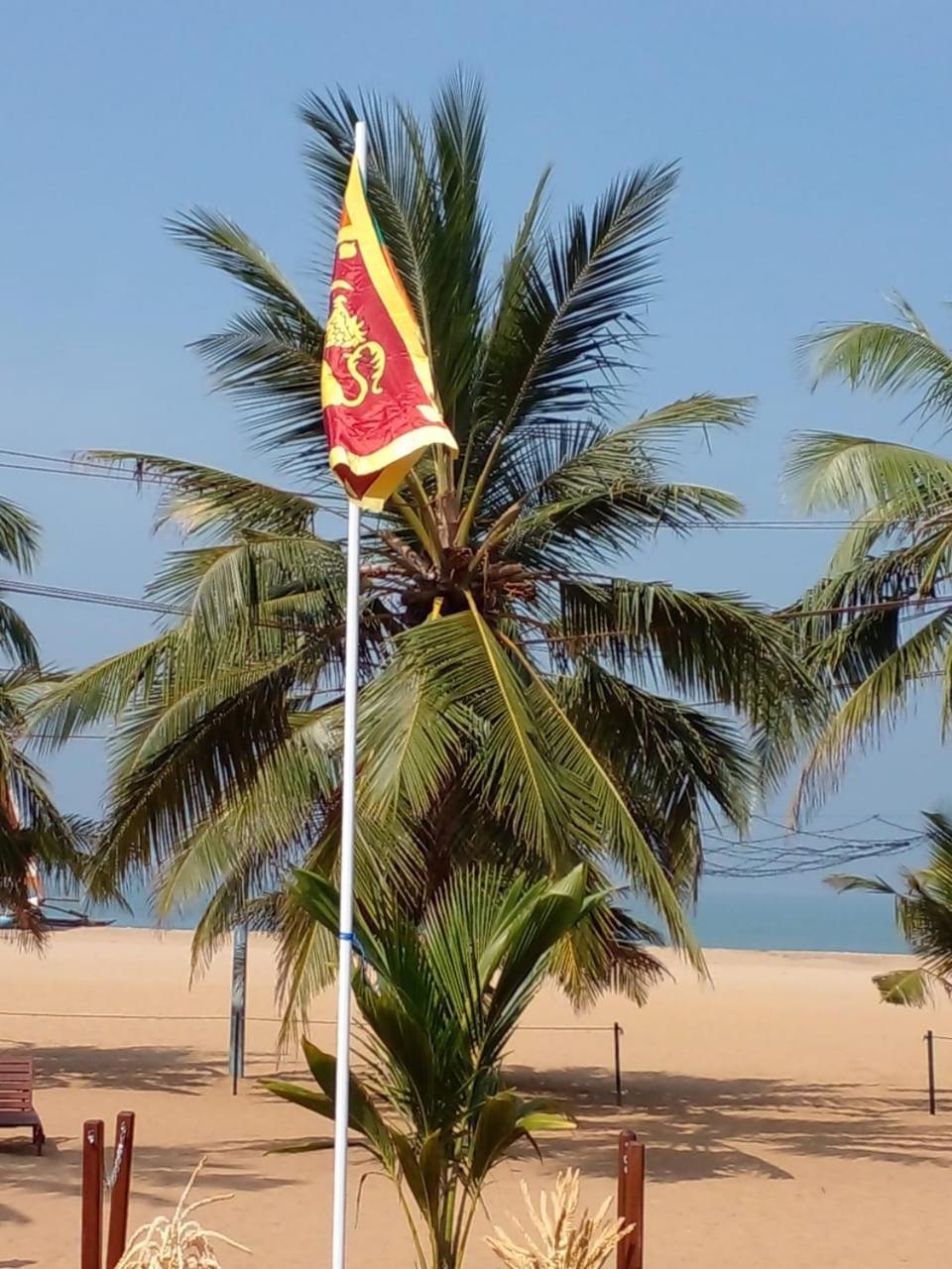 Goldi Sands Hotel Негомбо Екстериор снимка