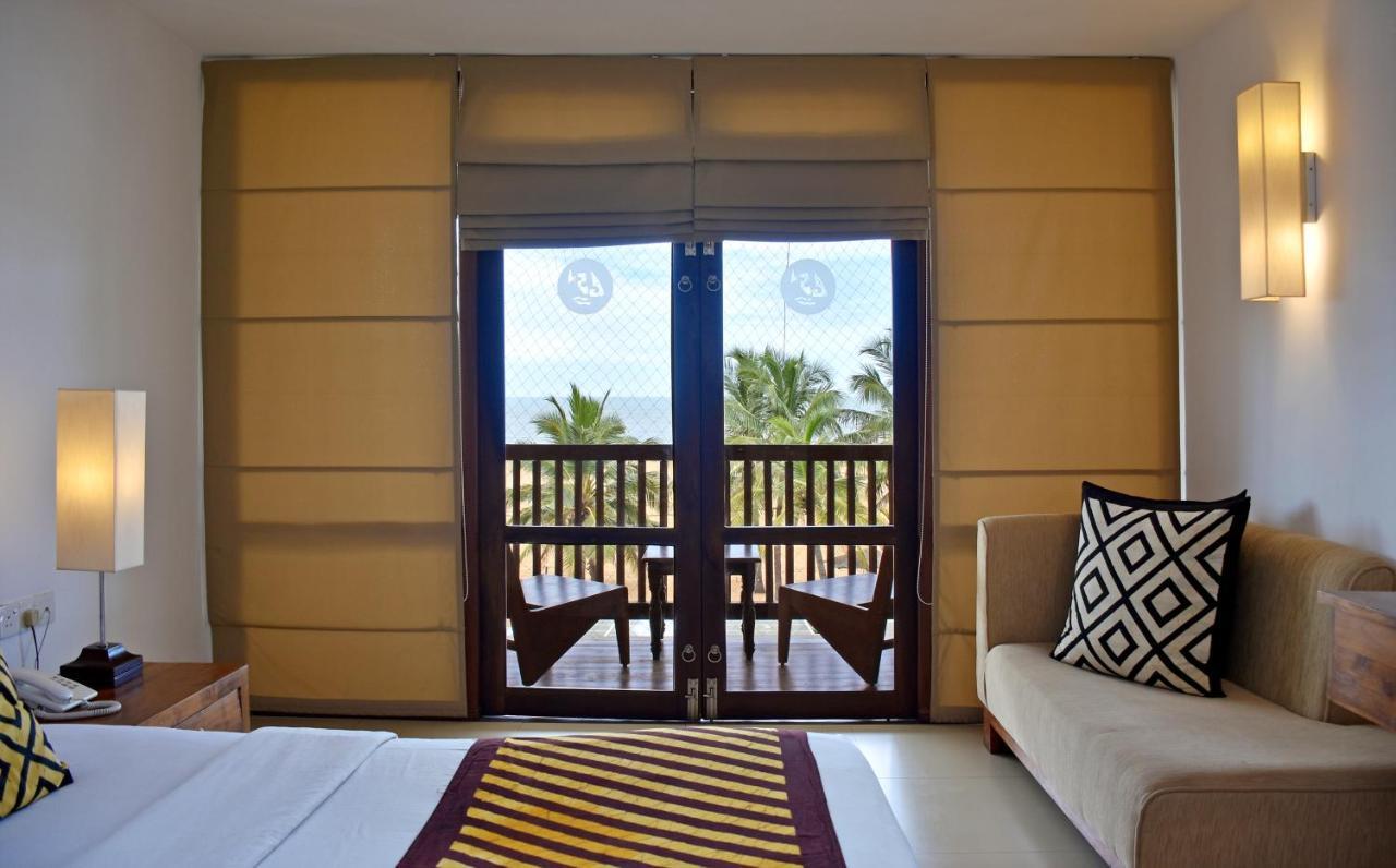 Goldi Sands Hotel Негомбо Екстериор снимка
