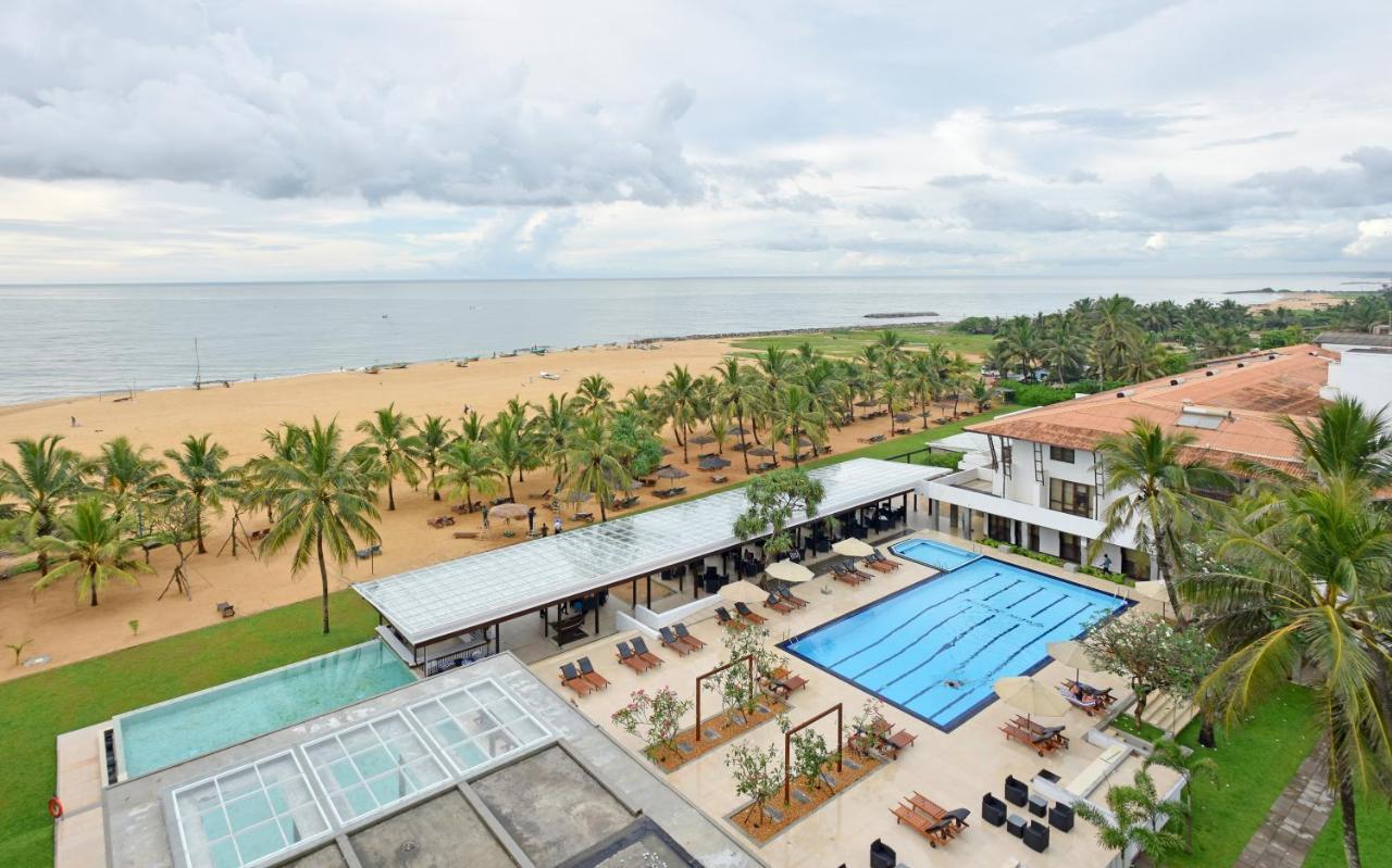 Goldi Sands Hotel Негомбо Екстериор снимка